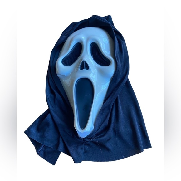 GHOSTFACE SCREAM Mask Fun World Halloween Costume 9206SFD APRIL-JUNE 2011 - Picture 1 of 13